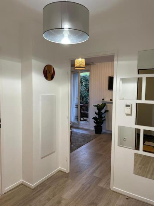 Studio 28 M2 & Jardin Privatif 20 M2 モンティニー・ル・ブルトンヌー エクステリア 写真